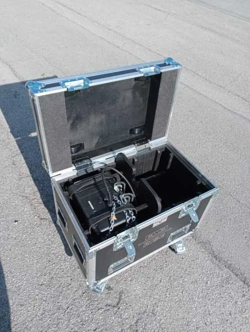 flight case a sospensione