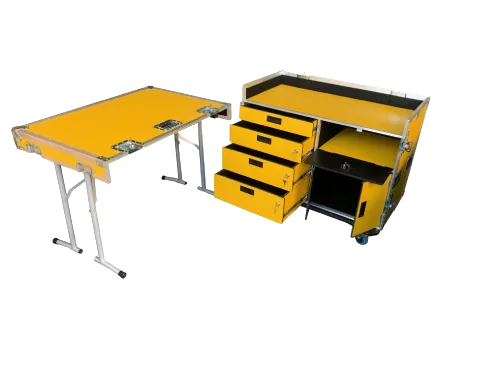 flight case da lavoro con tavolo e cassetti
